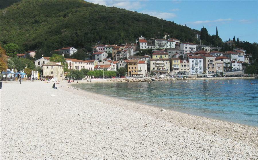 Apartments Aleksandar 2 Mošćenička Draga Buitenkant foto